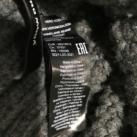 Vero Moda Cable Knit Beanie Hat Dark Grey - Picture 4 of 4